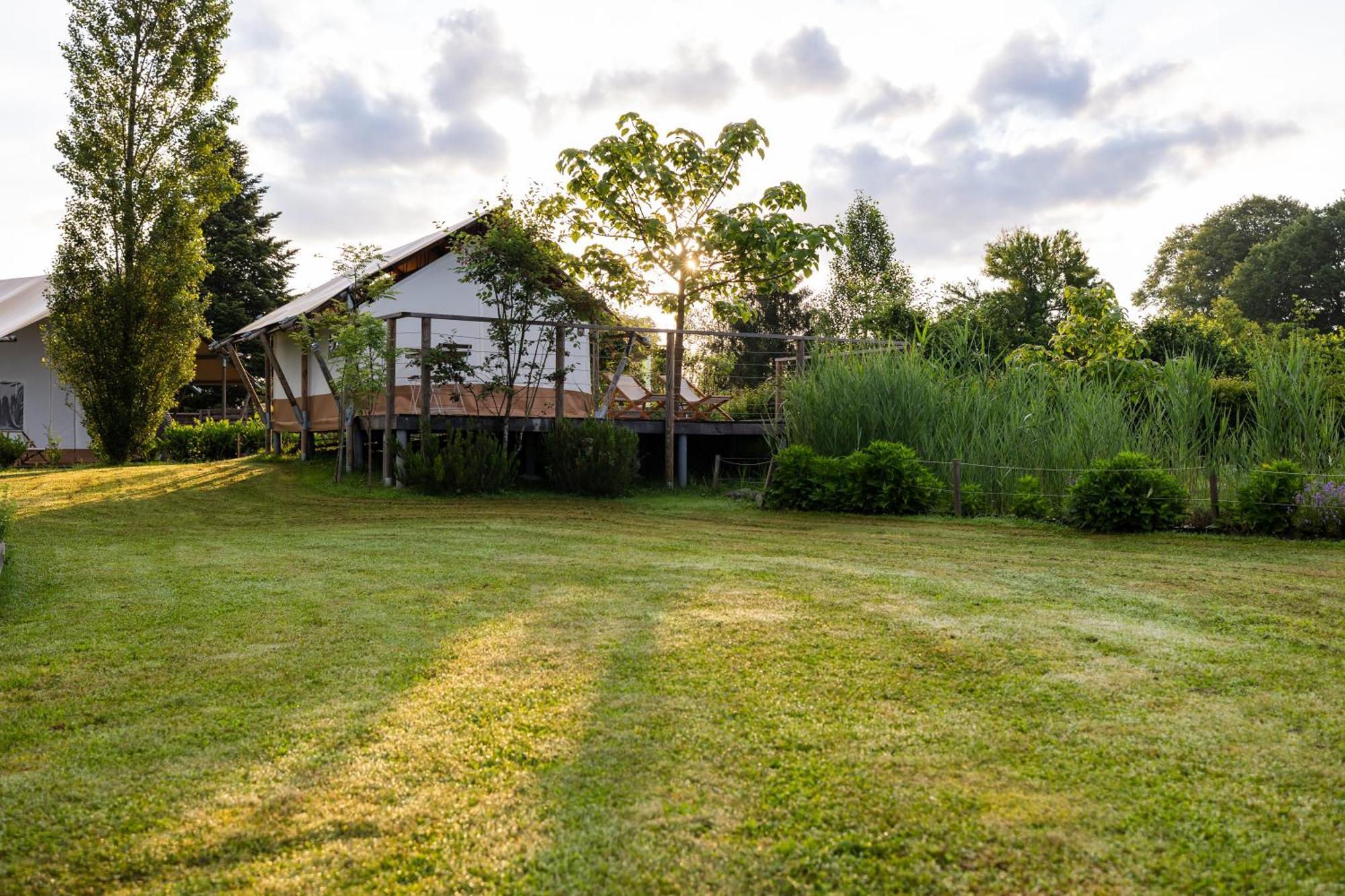 Glamping Kolpa Resort Gradac Luaran gambar