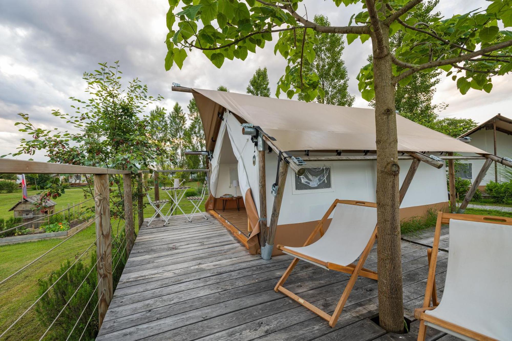 Glamping Kolpa Resort Gradac Luaran gambar