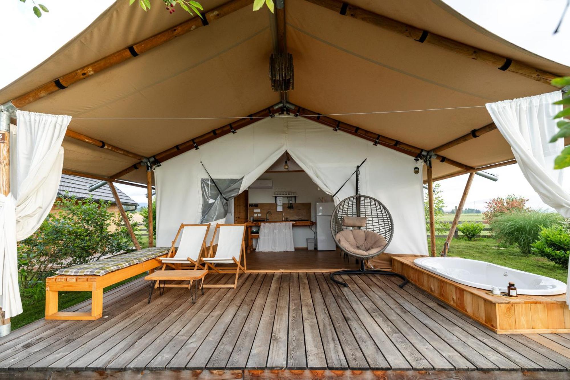 Glamping Kolpa Resort Gradac Luaran gambar