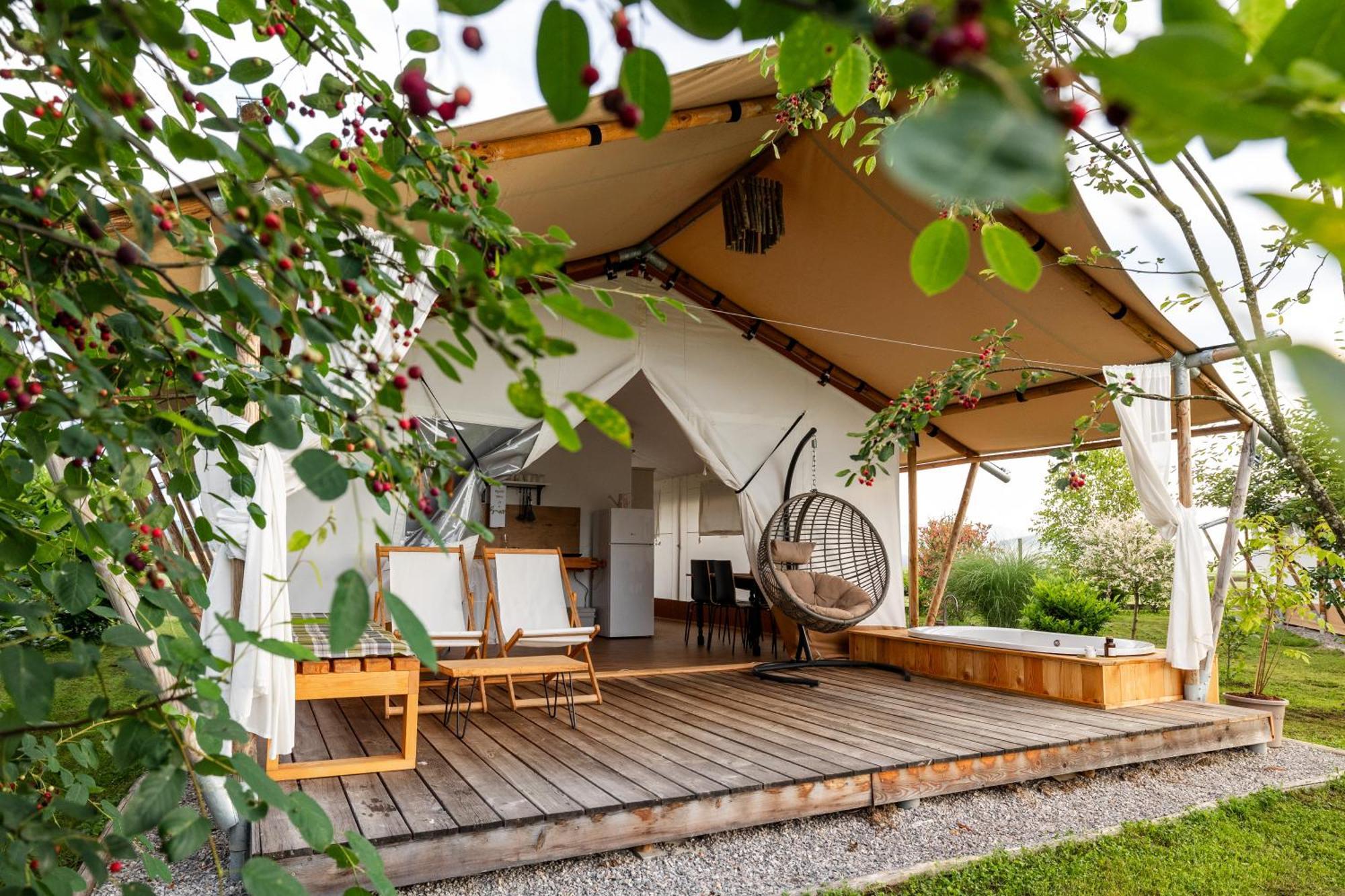 Glamping Kolpa Resort Gradac Luaran gambar