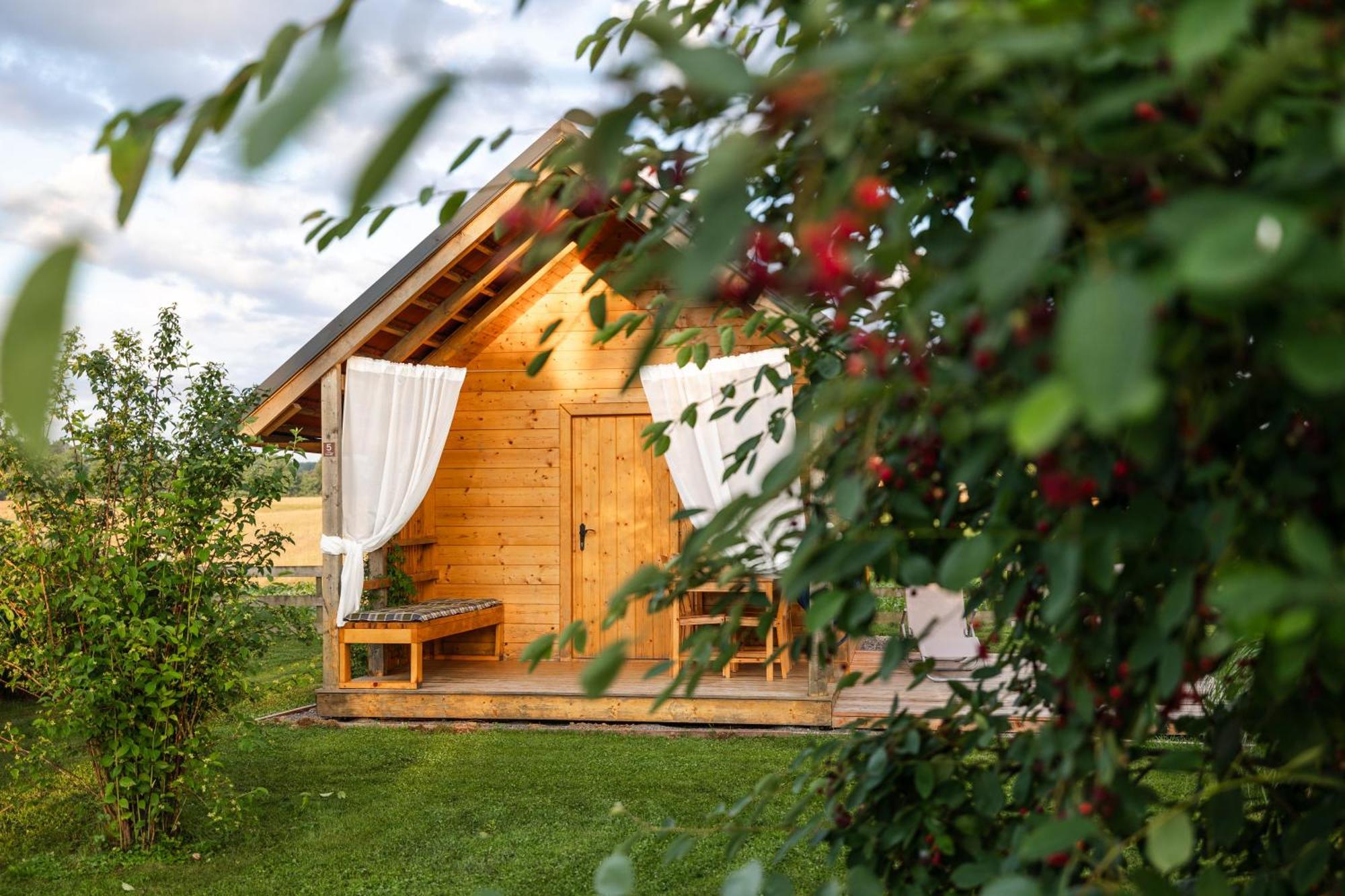 Glamping Kolpa Resort Gradac Luaran gambar