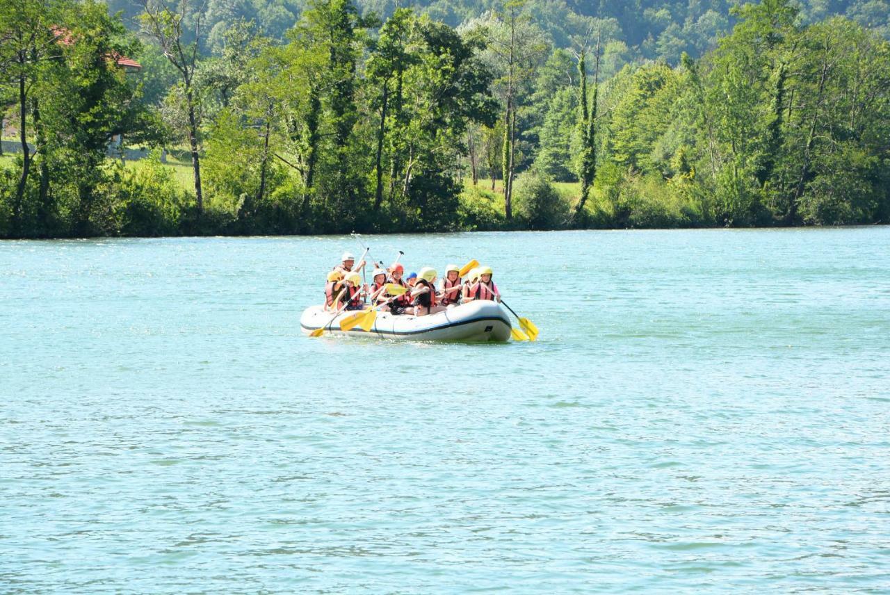 Glamping Kolpa Resort Gradac Luaran gambar